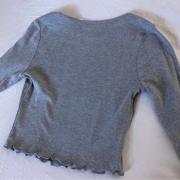 Pacsun cropped long sleeve - Picture 2 of 2